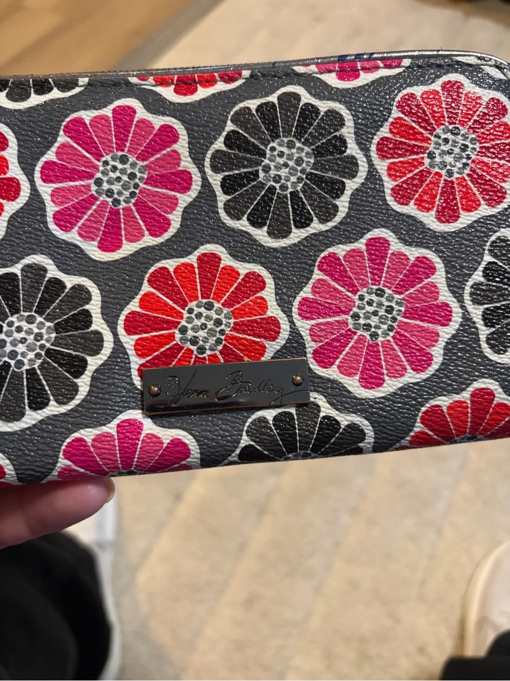 Vera Bradley zip around